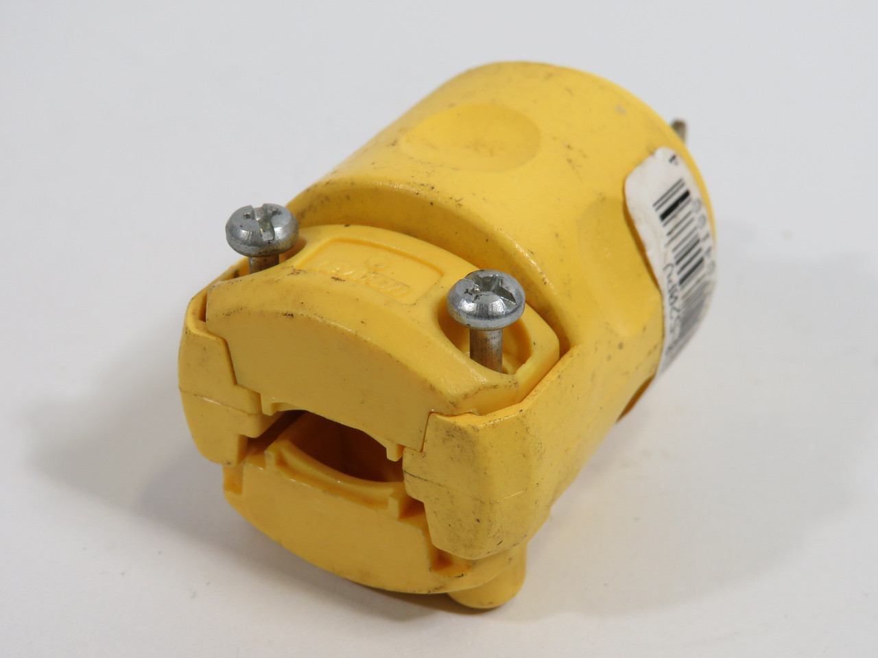 Leviton 010-520PV Plug 20A 125V 3W 2P 5-20P USED