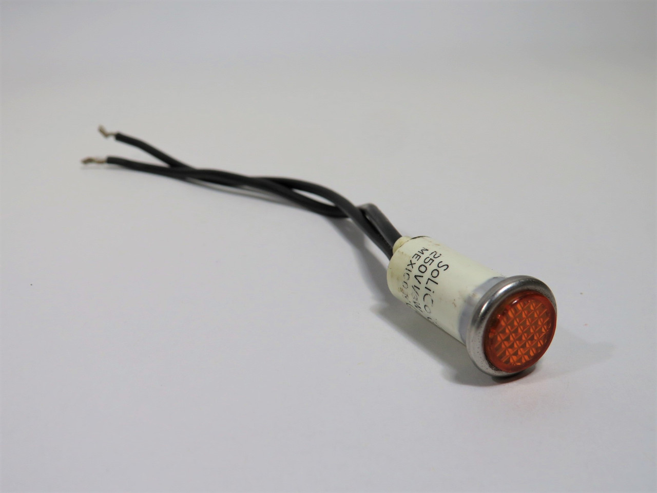 Solico 2952 -11 - 37320 Amber Neon Light 250V 1/3W 5-3/4" Leads USED