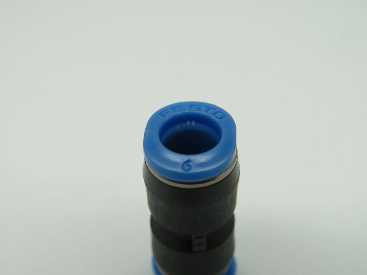 Festo 153325 QSM-6 Mini Push-In Connector 6mm Tubing OD NOP