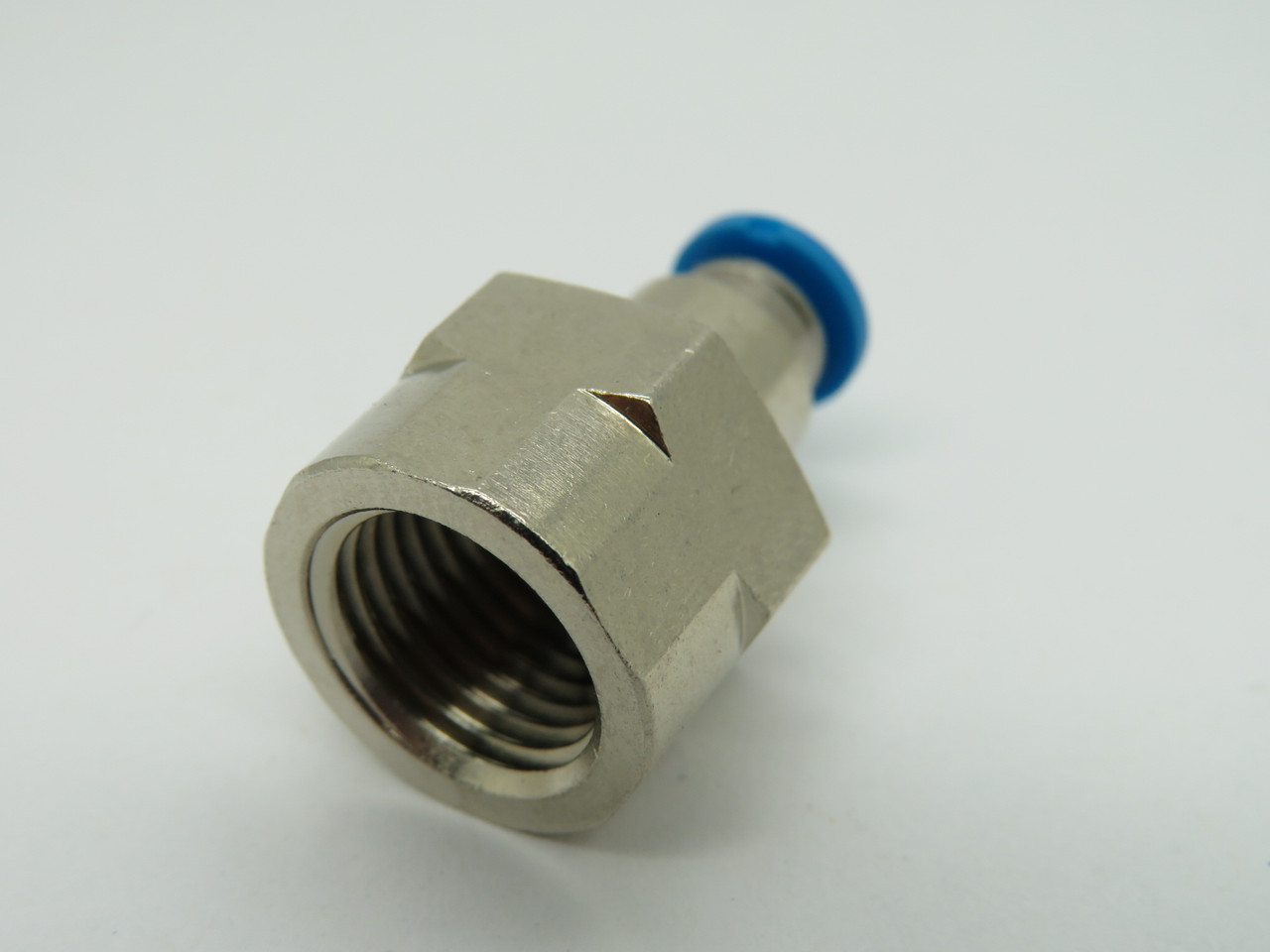 Festo 190650 QSF-1/4-4-B Push-In Fitting G1/4" Thread x 4mm Tubing OD NOP