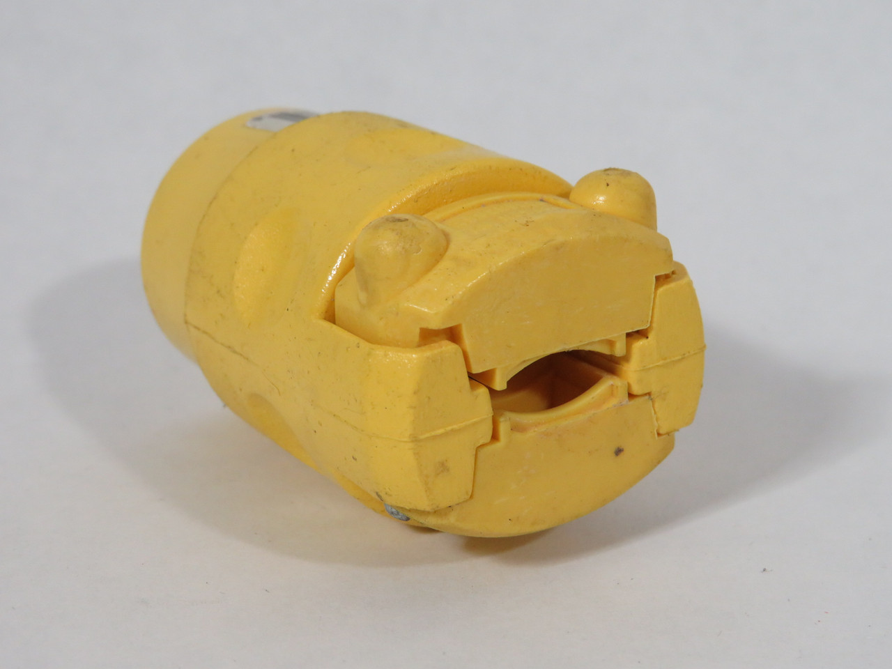 Leviton 515CV Straight Blade Connector 15A 125V 3W 2P NEMA 5-15R USED