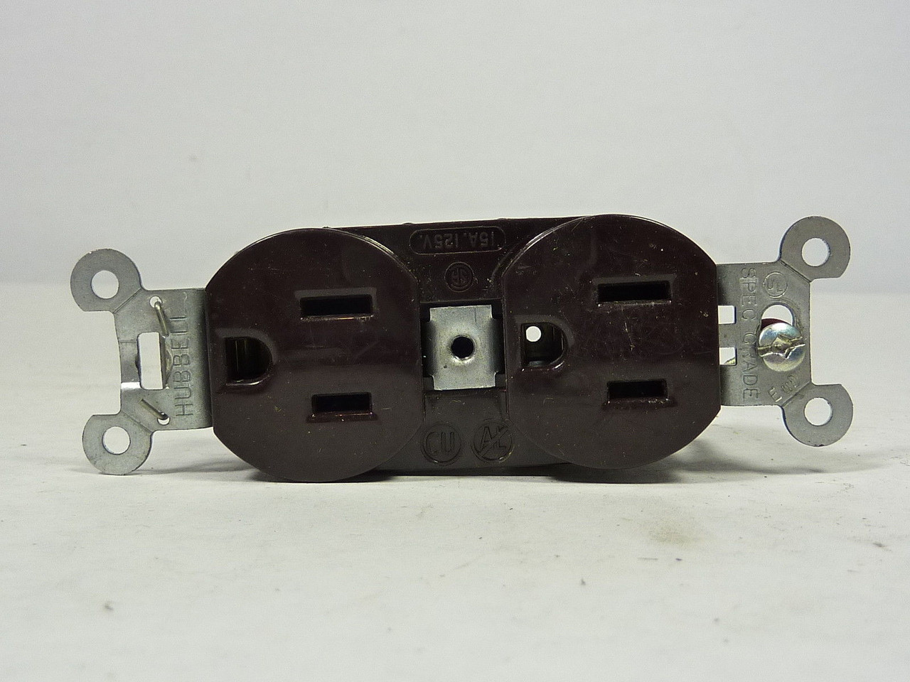 Hubbell CR15 Commercial Grade Duplex Receptacle 15A 125V Brown USED