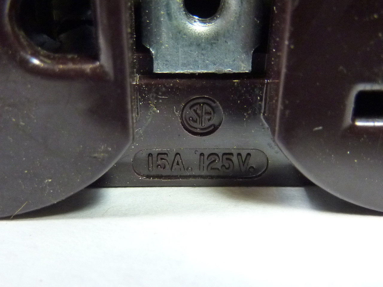 Hubbell CR15 Commercial Grade Duplex Receptacle 15A 125V Brown USED