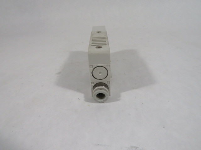 SMC SSQ1000-PR-3-C8 SUP/EXH Block Assembly USED