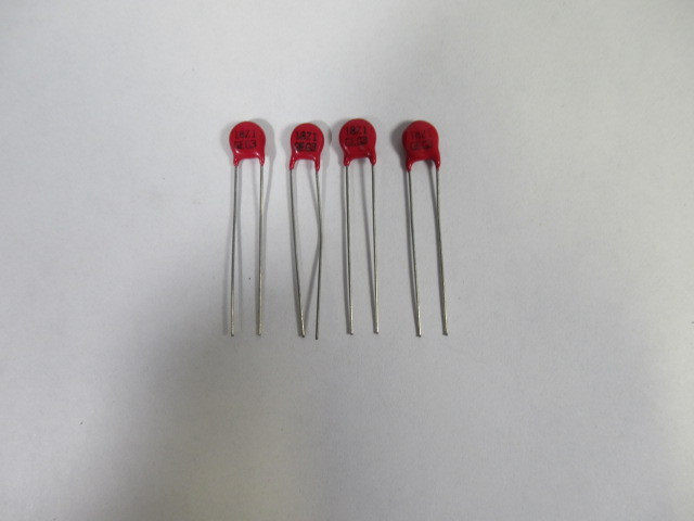 Littelfuse V18ZA1 Metal Oxide Varistor 250A 21.6V 0.80J Lot of 4 ! NOP !