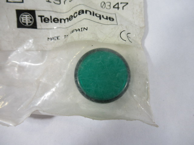 Telemecanique ZB2BV023 Pilot Light Lens Green ! NWB !