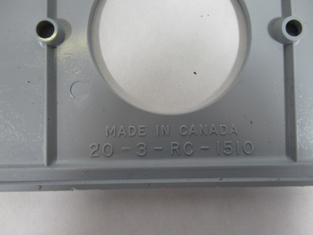Scepter 20-3-RC-1510 Receptacle Cover Plate 2-1/2" Cut Out 4-3/4"x3" USED