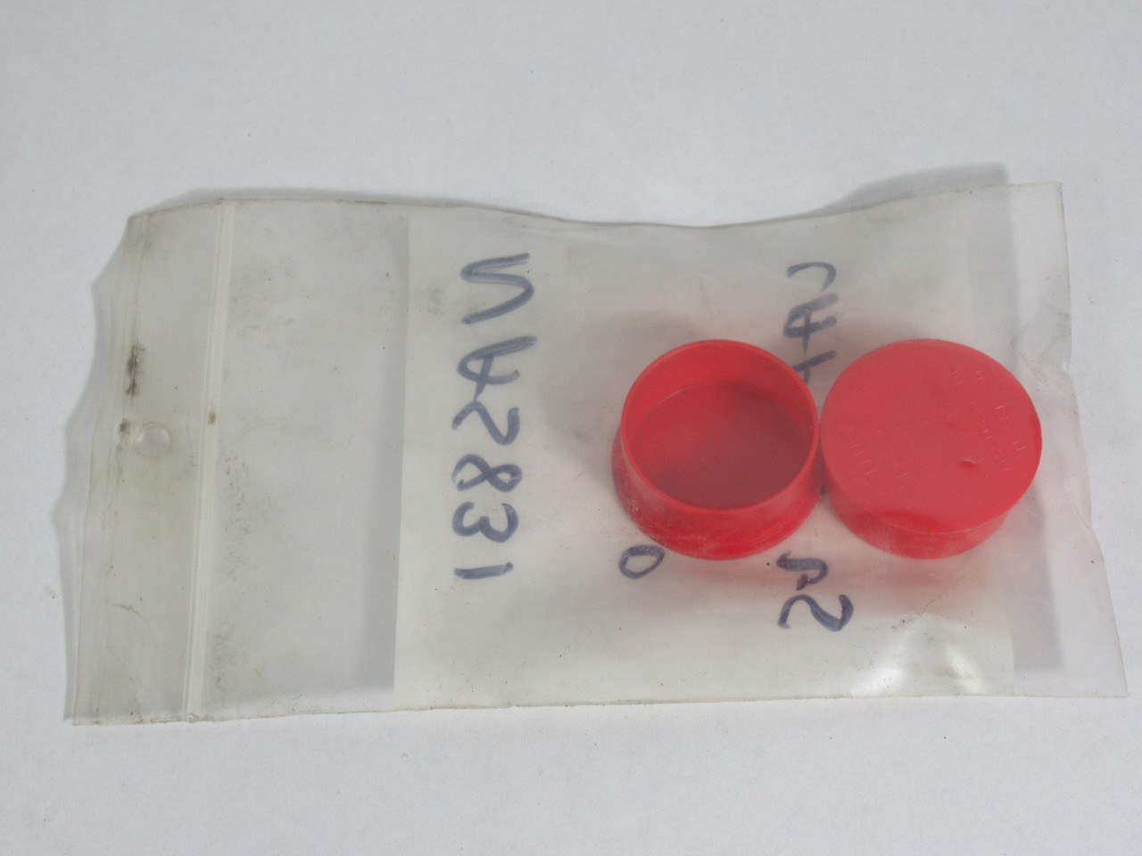 Caplugs EC-20 Threaded Connector Cap 1-1/4" Nominal Thread Size Set of 2 NOP