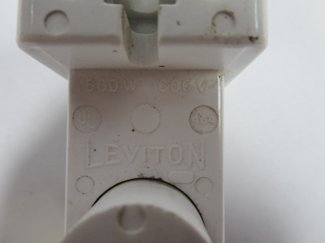Leviton 464 Fluorescent Lamp Holder Socket Plunger 660W 600V Lot of 2 USED