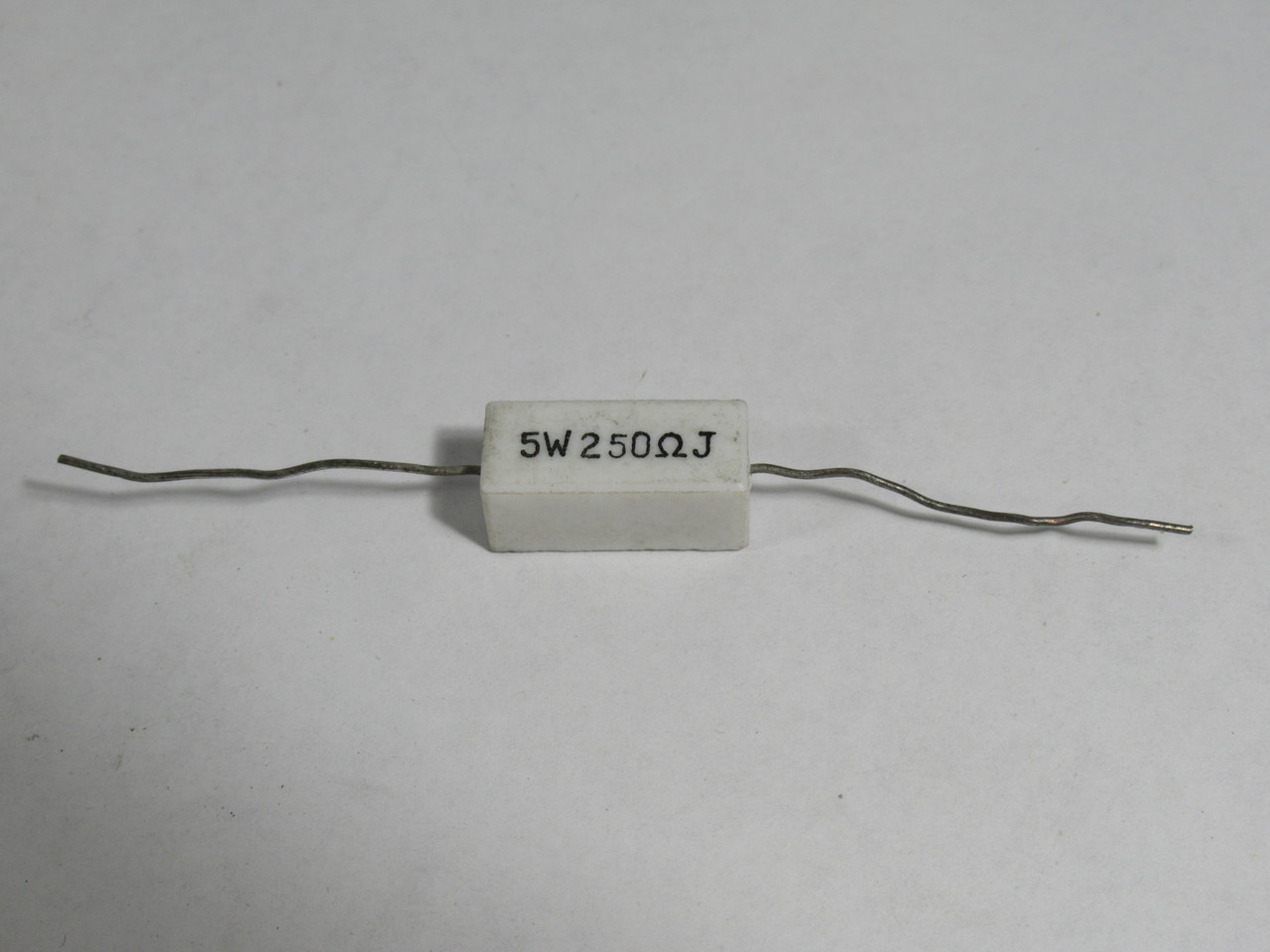 Generic 5W250OHM Ceramic Cement Wirewound Resistor 5W 250Ohm USED