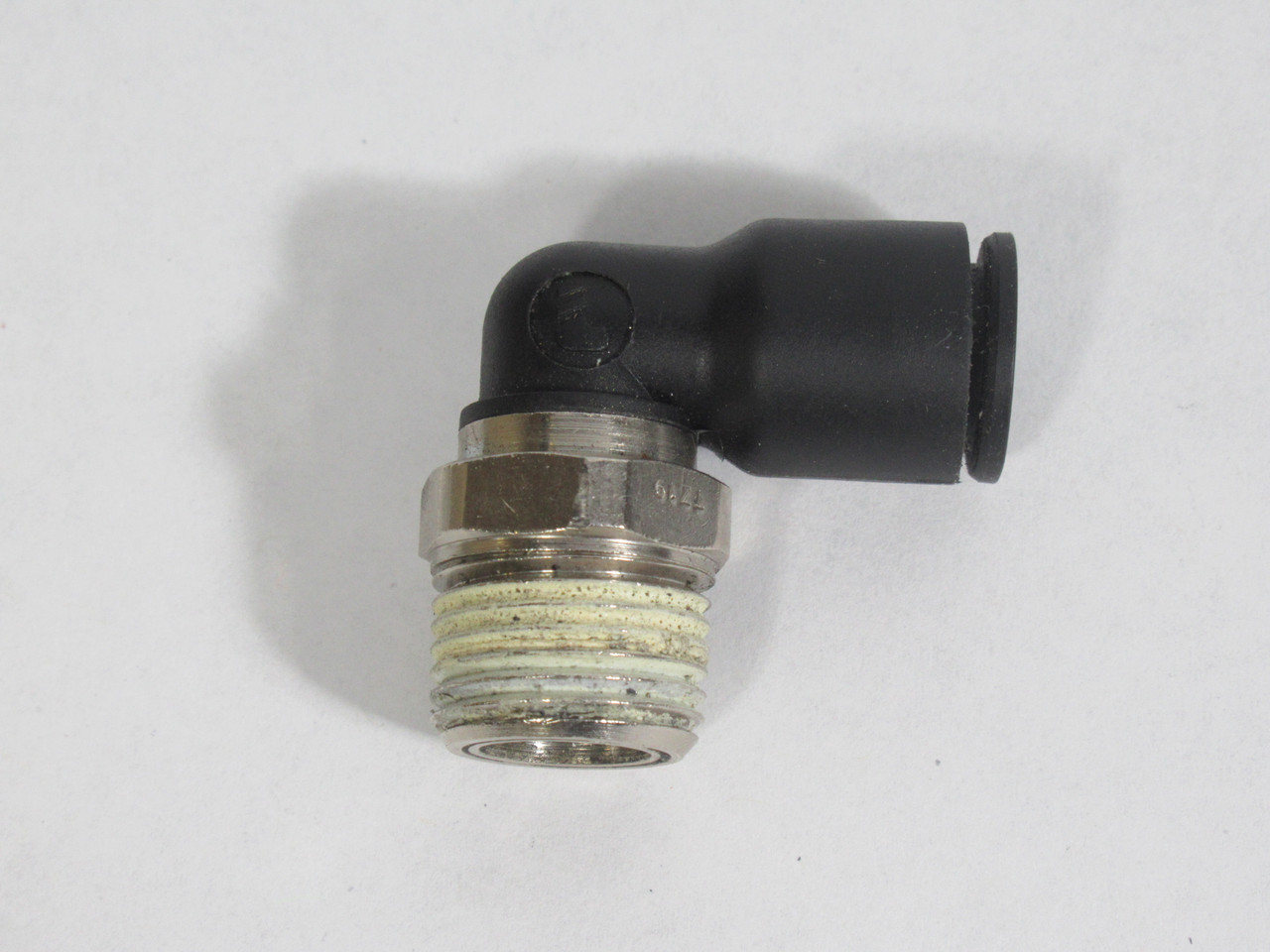 Legris 3109-60-18 Push-In Elbow Fitting 3/8" OD x 3/8" NPT USED