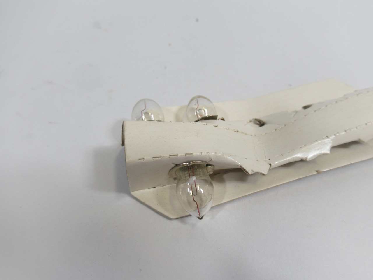 Spectro PR-15 Miniature Bulb 4.8V 0.5A *Lot Of 3* Shelf Wear NEW