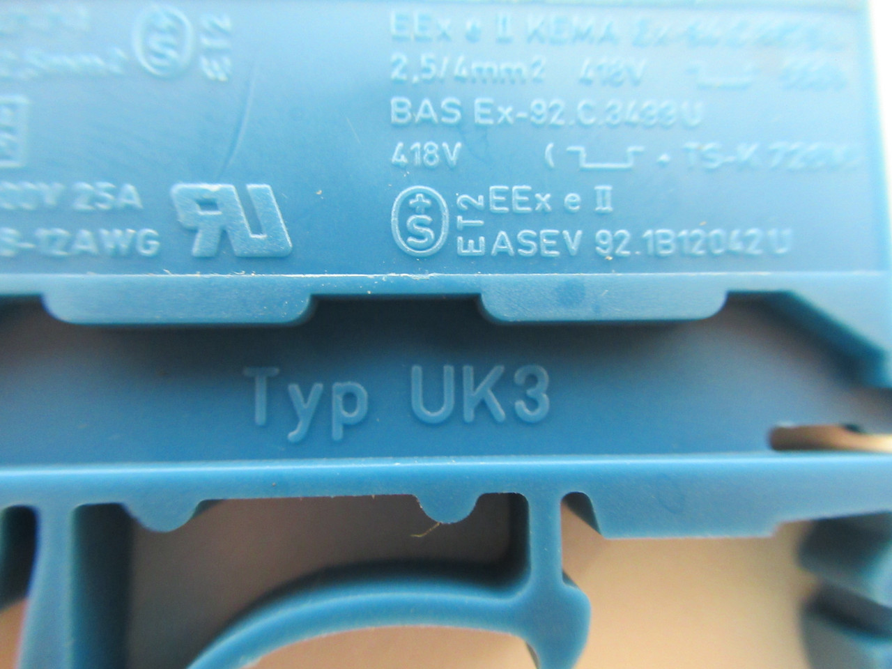 Phoenix Contact UK3 BU Terminal Block GREY 800/600V 25A 2.5mm USED