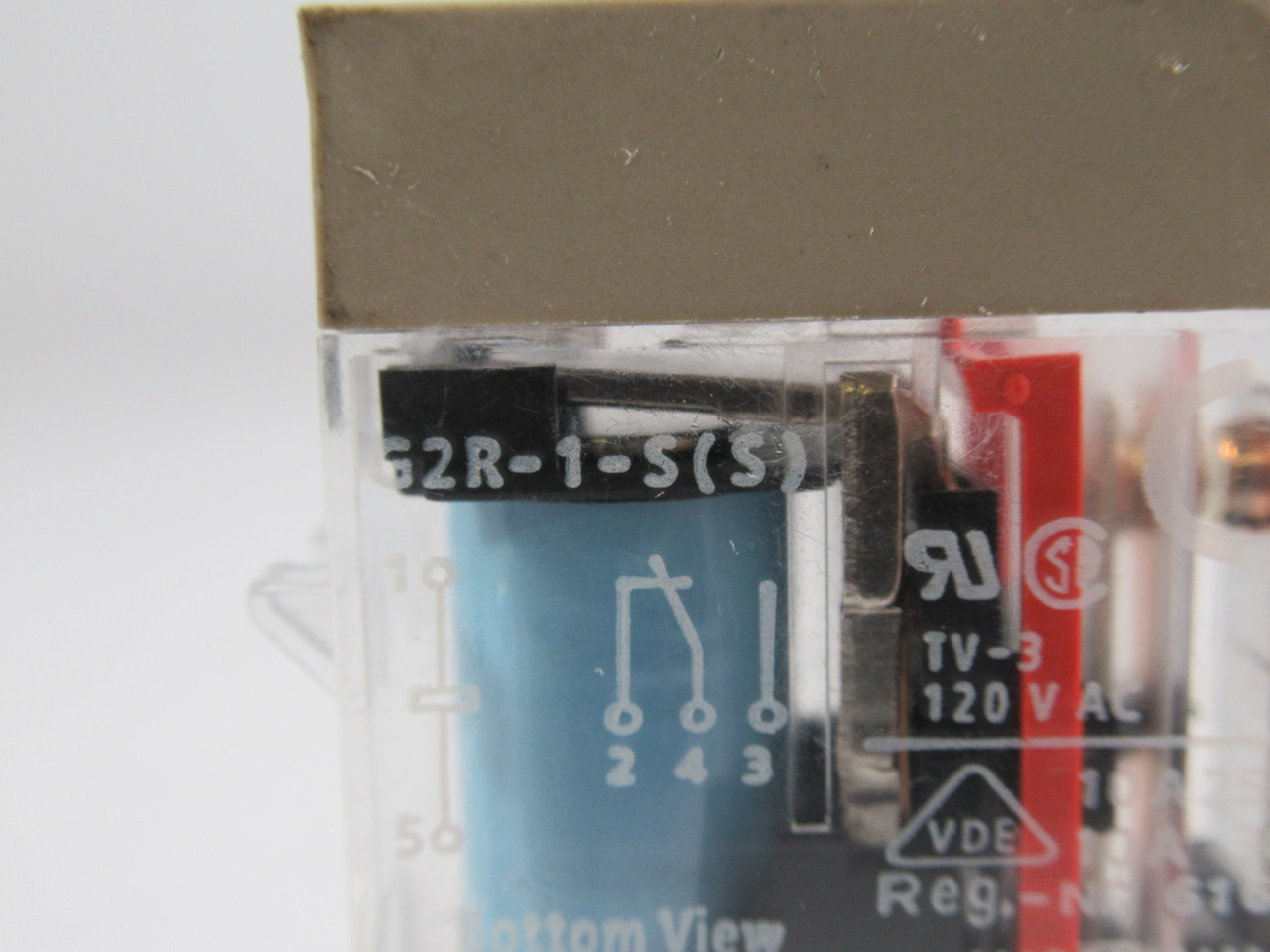 Omron G2R-1-S-DC24(S) Relay 24V 10A 5-Pin SHELF WEAR USED