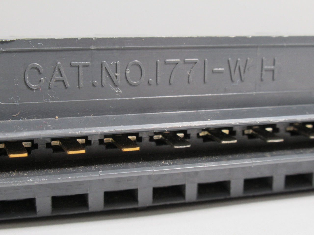 Allen-Bradley 1771-WH Terminal Block Wiring Arm 21-Position USED