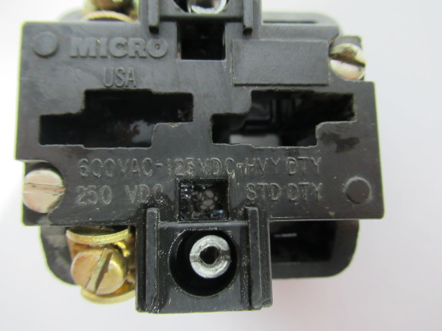 Micro Switch PTCD Contact Block 600VAC-125VDC HVY DTY 250VDC STD DTY USED