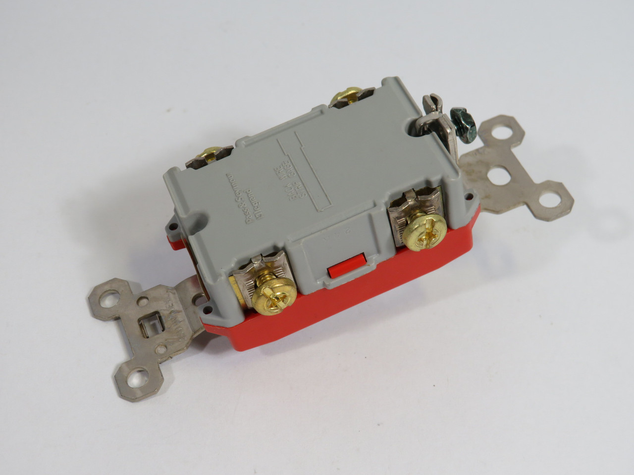 Pass & Seymour Legrand CSB20AC2-W Toggle Switch 20A 120-227V 2P White USED