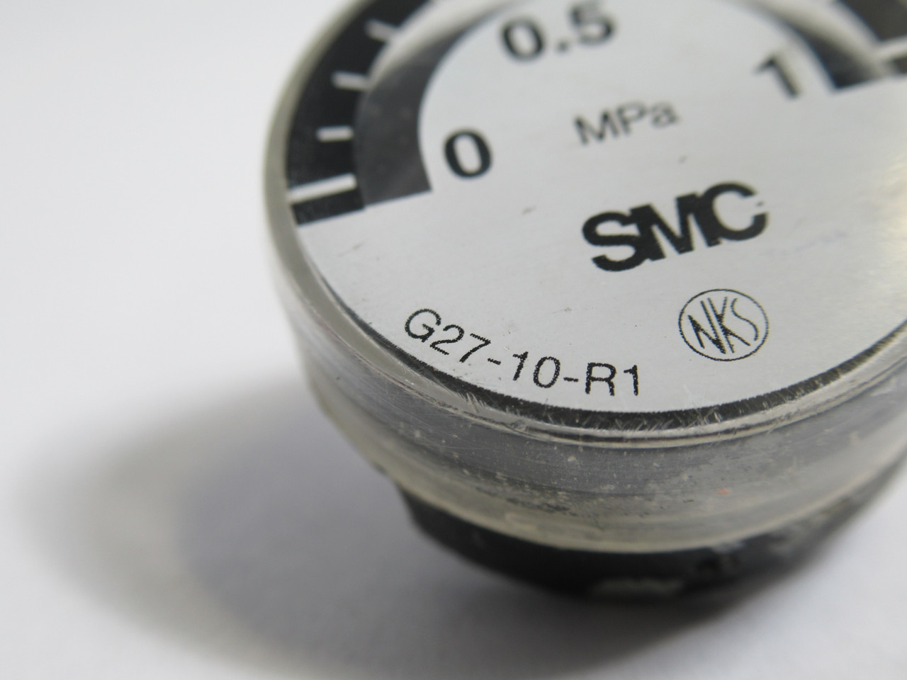 SMC G27-10-R1 Dry Pressure Gauge 0-1MPa Size 26 R1/16 SHELF WEAR USED