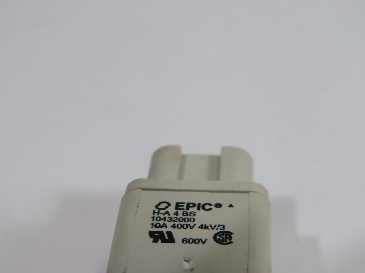 Epic 10432000 HA-4 BS Screw Termination Receptacle 600V 10A USED