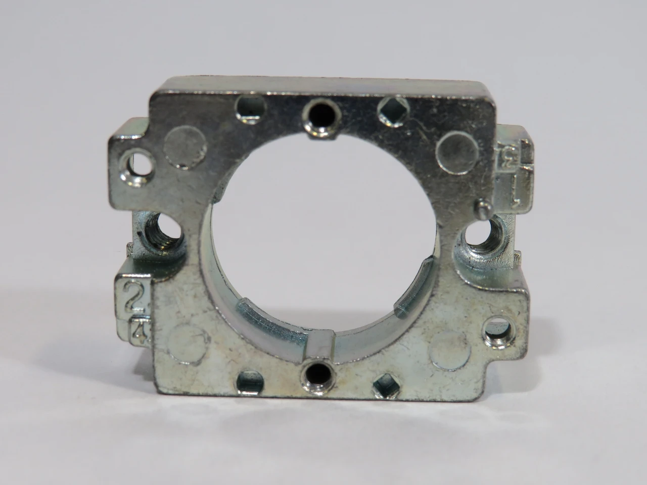 MCG MB2B Fixing Collar Metal No Screws USED