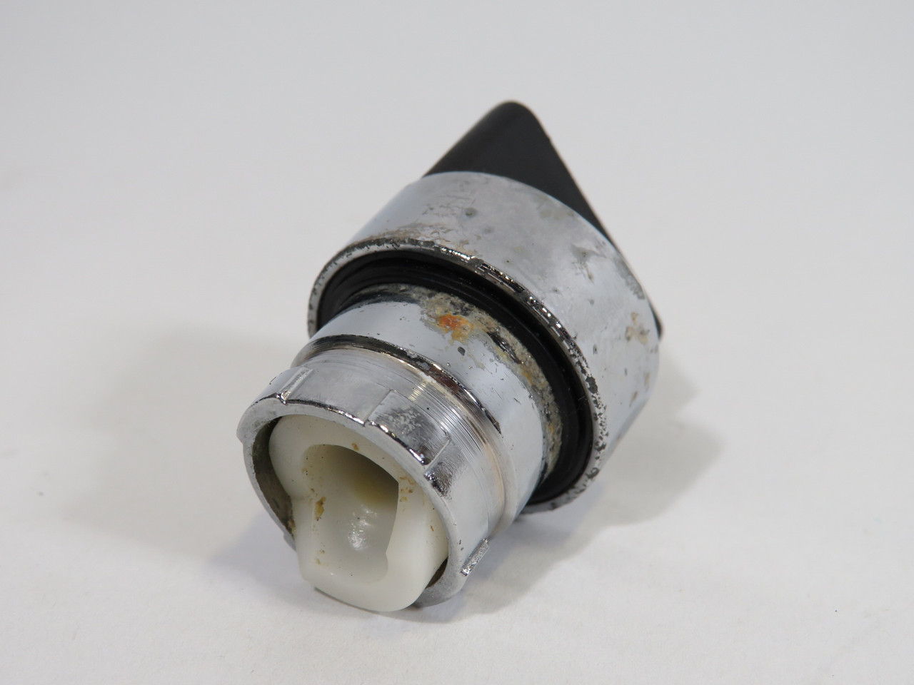 MCG MB2BD3 Selector Switch Operating Head 3-Position Maintained USED