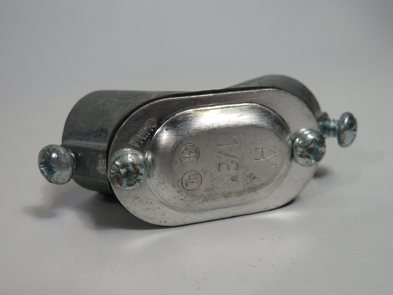 Arlington HL5000 Pulling Elbow 1/2” Threaded LOT OF 3 USED