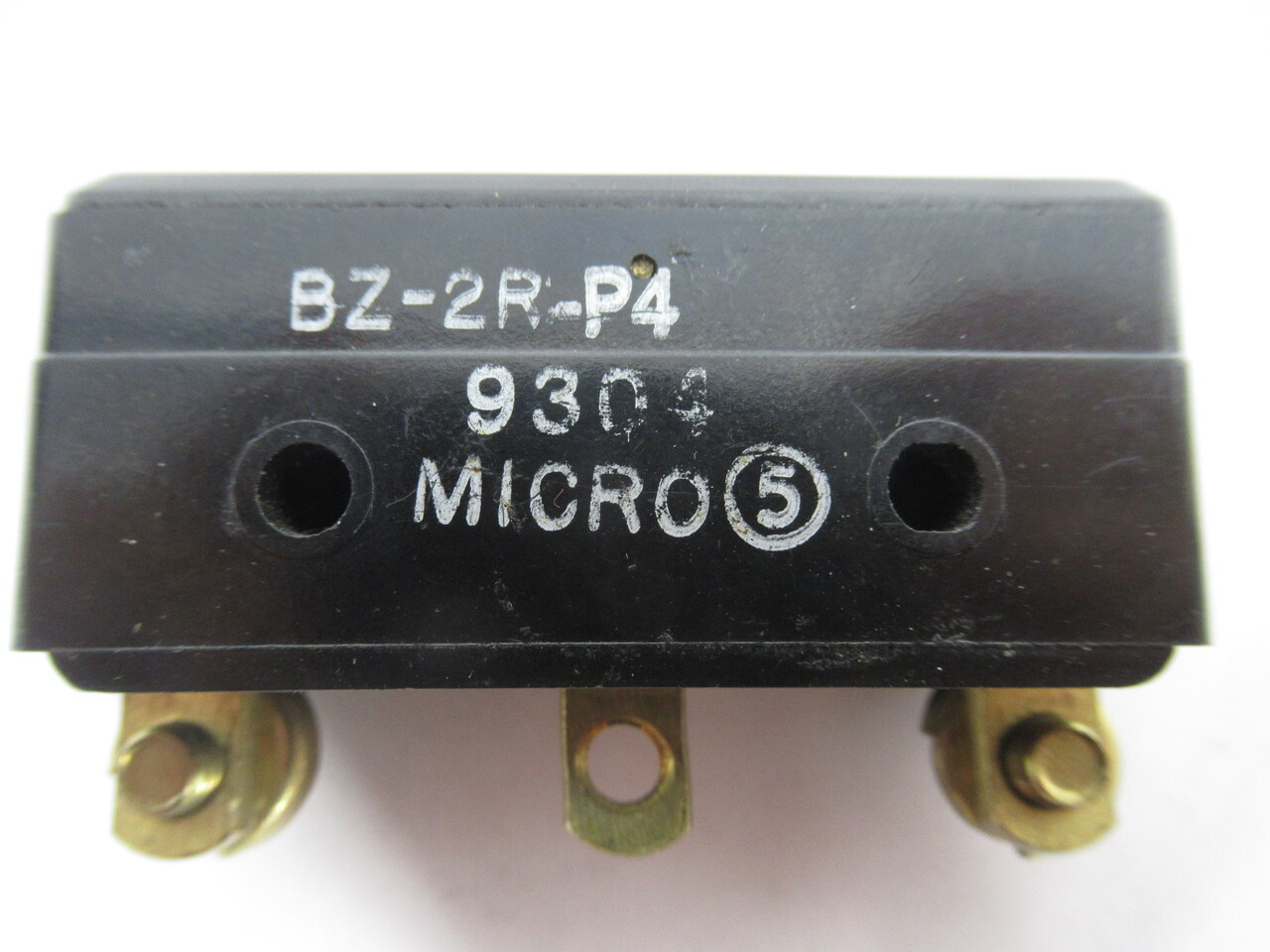 Microswitch BZ-2R-P4 Limit Switch 15A 125/250/480V Missing Screw USED