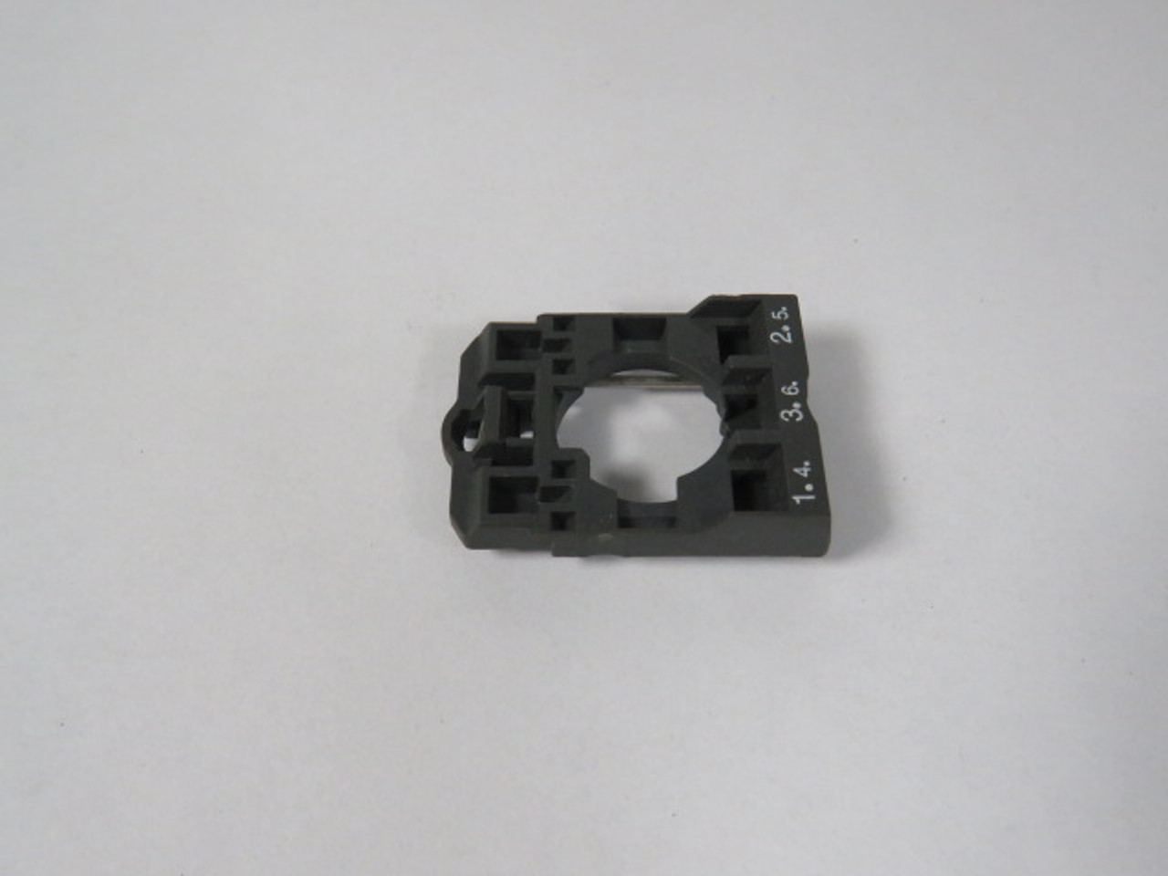Telemecanique ZB5AZ009 Mounting Collar USED