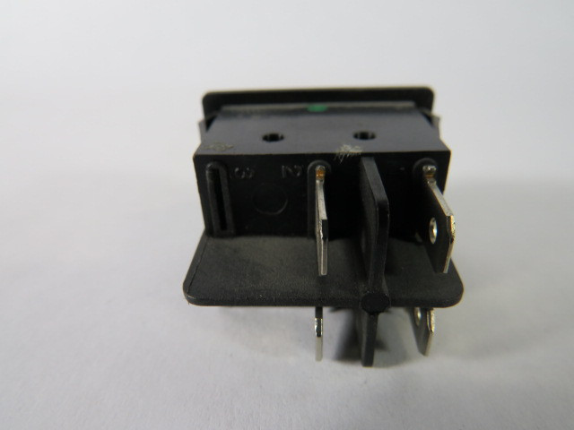 Canal R210-1C5L-BG Rocker Switch Green 20A 125VAC 15A 250VAC USED