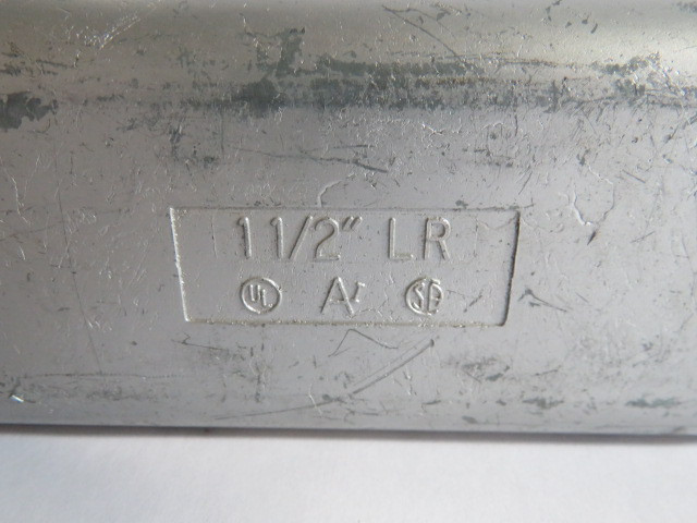 Arlington 1-1/2" LR Type Conduit Body With Cover USED