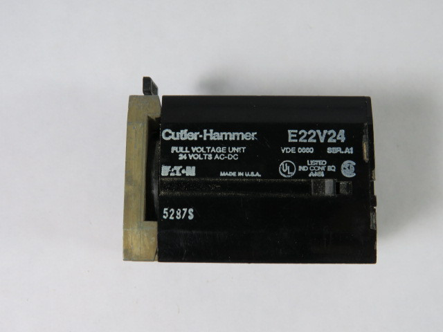 Cutler-Hammer E22V24 Voltage Light Unit 24V USED