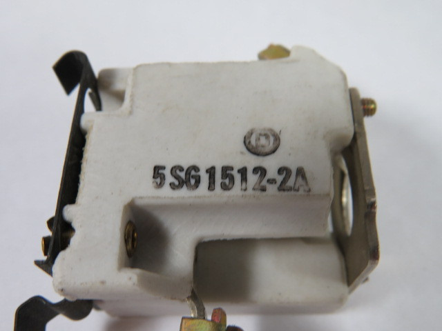 Siemens 5SG1512-2A Fuse Base Size D01/16A 1-Pole Snap-On Type USED