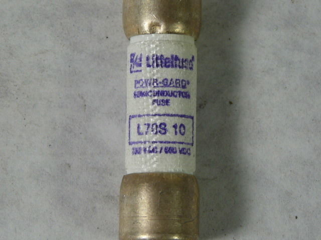 Littelfuse L70S-10 Semiconductor Fuse 10A 700V USED