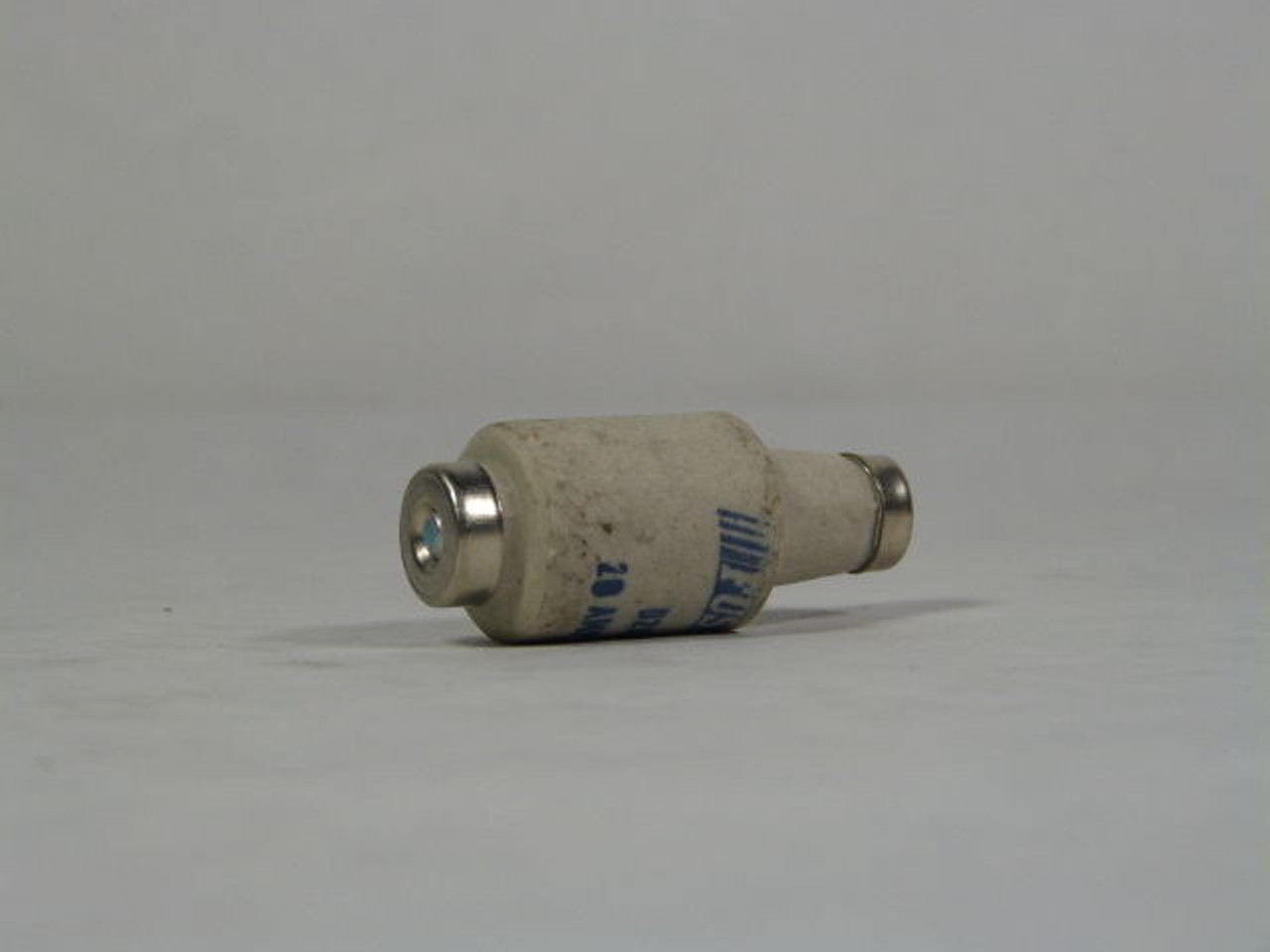 Fusetek D2GT20 Ceramic Fuse 20A 500V USED