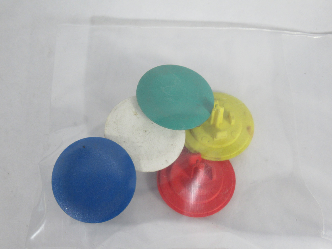Schneider Electric ZBAF9 Blank Pushbutton Cap for XB4 &XB5 Lot of 5 USED