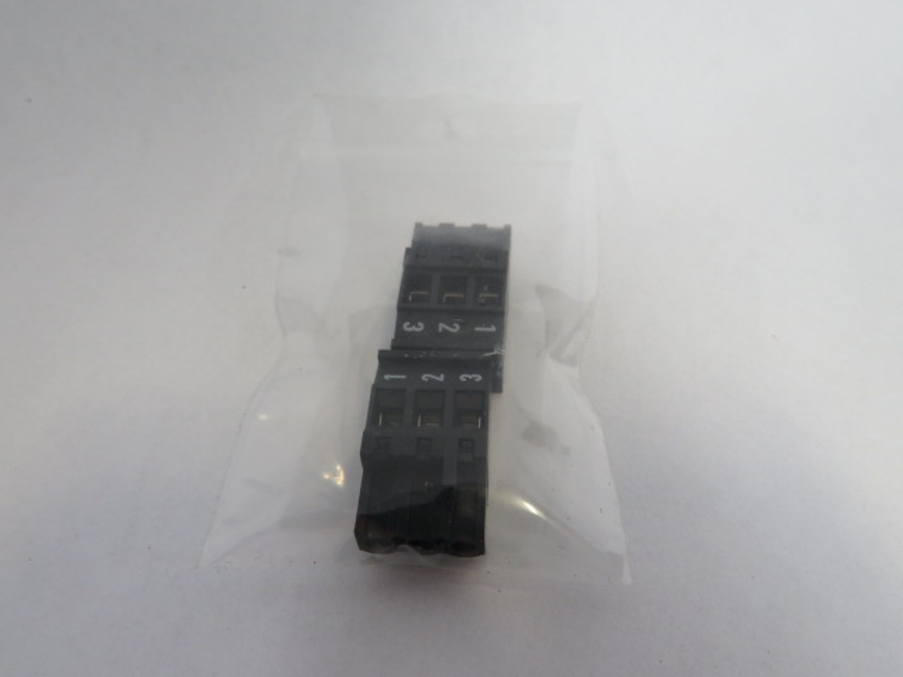 Phoenix Contact 1786653 Black PCB Connector 12A 320V 3P 5.08mm Lot of 2 USED