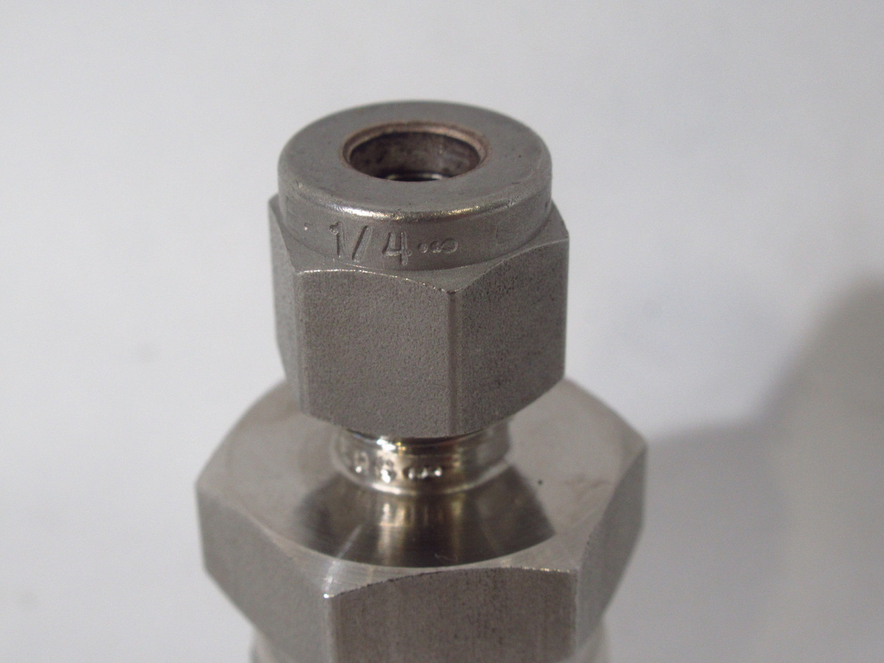 Duolok ISSD4MC8 SS SSP Male Straight Connector 1/4" Tube to 1/2" NPT ! NOP !