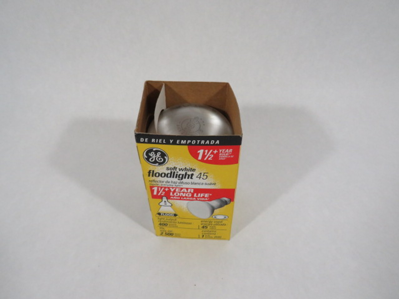 General Electric 41798 Floodlight Soft White 45W 120V 400lm R20 Bulb NEW