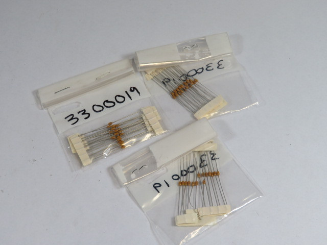 BC Components A472K15X7RF5T Axial Capacitor 50V .0047UF Lot of 43 NOP