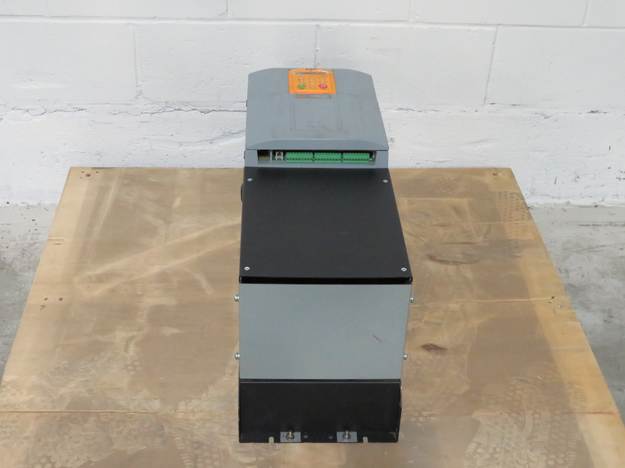 Parker 590P-53383041-P00-U4V0 DC Motor Speed Controller 600VDC 830ADC Output NOP