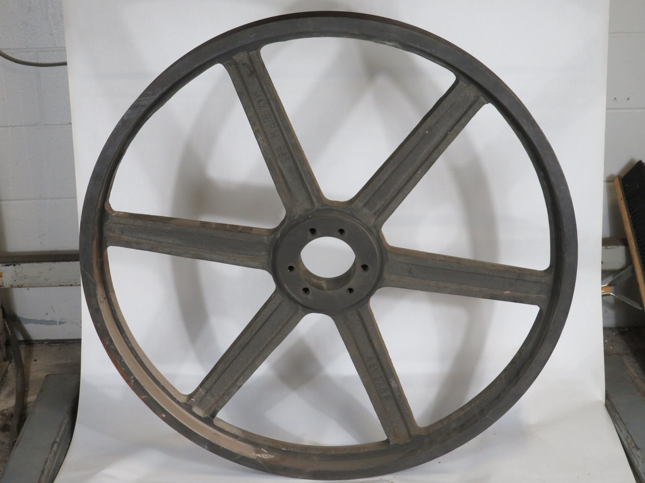 Generic 4 5V 37.5 F V-Belt Sheave 1-4" F Bushing 4-Groove 37.5" OD 5V Belt USED