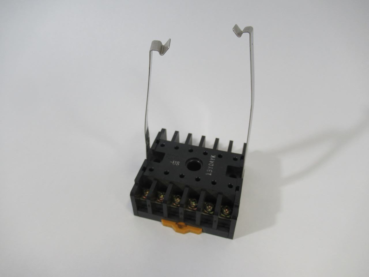 Omron P2A-12BA Relay Socket C/W Clip 12 Pin USED