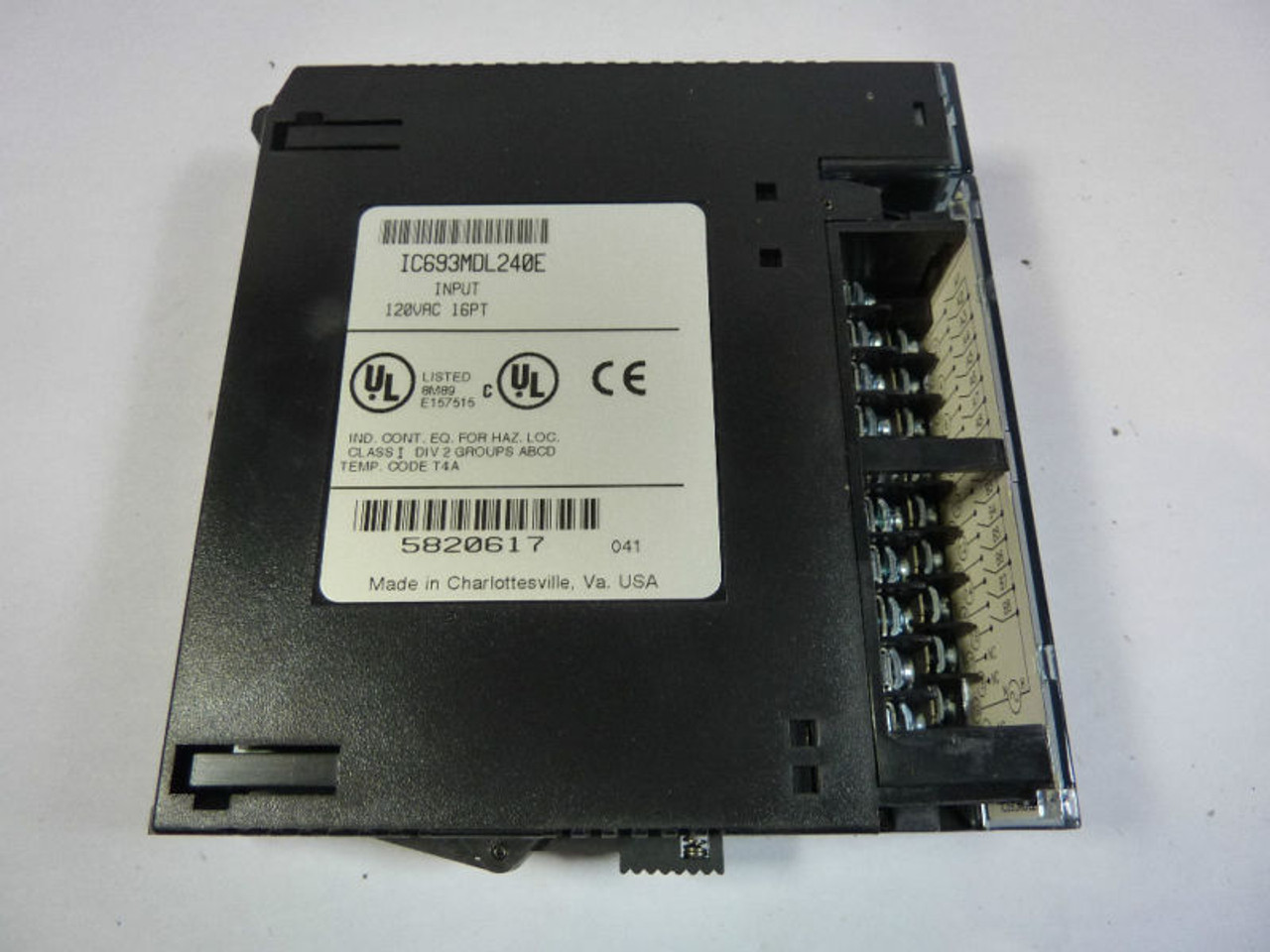 GE Fanuc IC693MDL240E Input Module 120V USED