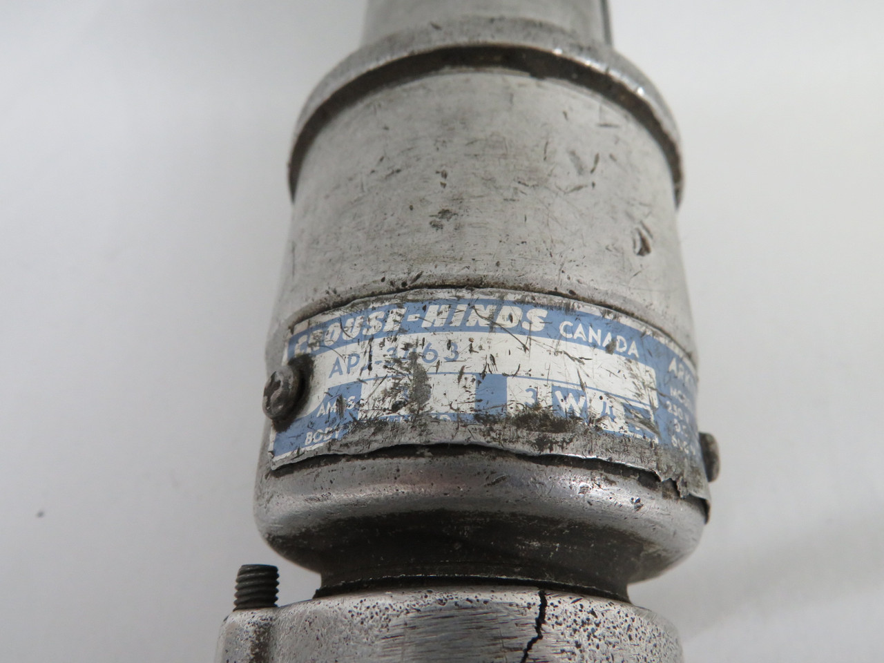 Crouse-Hinds APJ-3463-M34 Arktite Plug 30A 600AC 250DC 3W DAMAGE TO PLATE USED