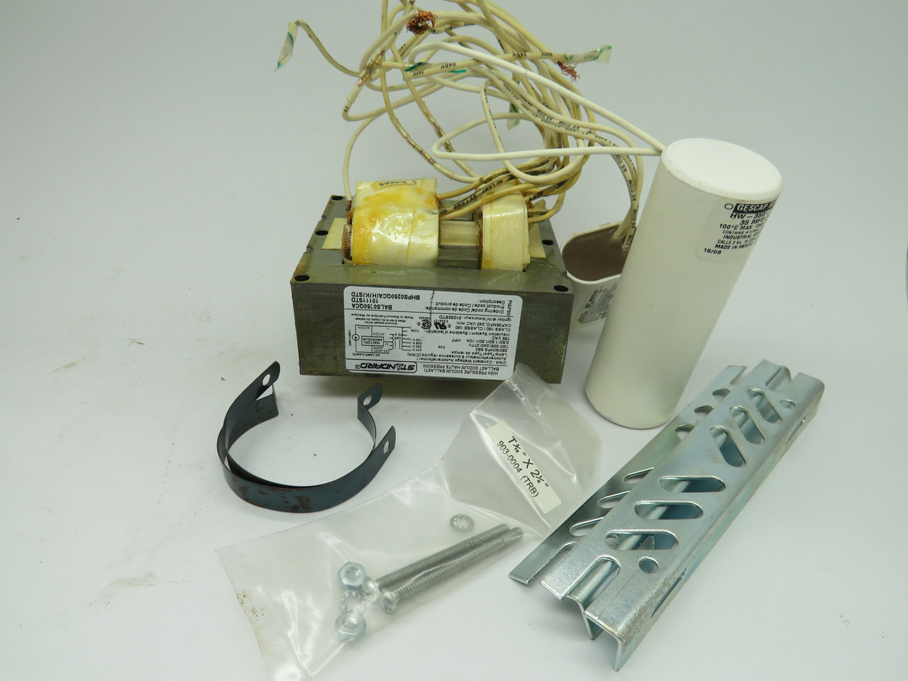 Standard BHPS0250QCA/H/K/STD High Pressure Ballast 250W DAMAGED BOX NEW
