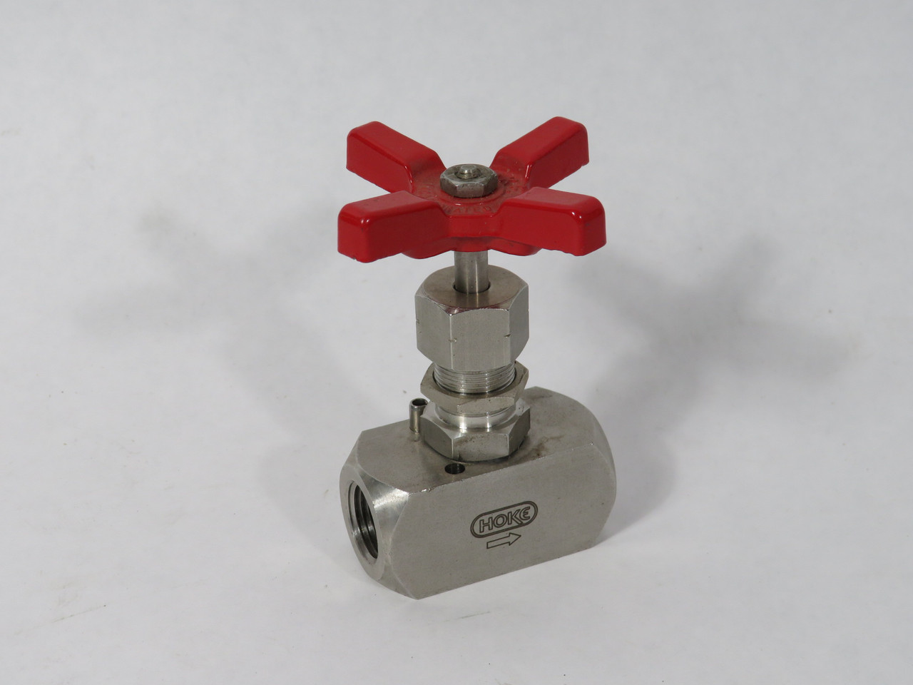 Hoke 2118F6Y Needle Valve 3/8" NPT 6000 psi 316 Stainless Steel SHELF WEAR NOP