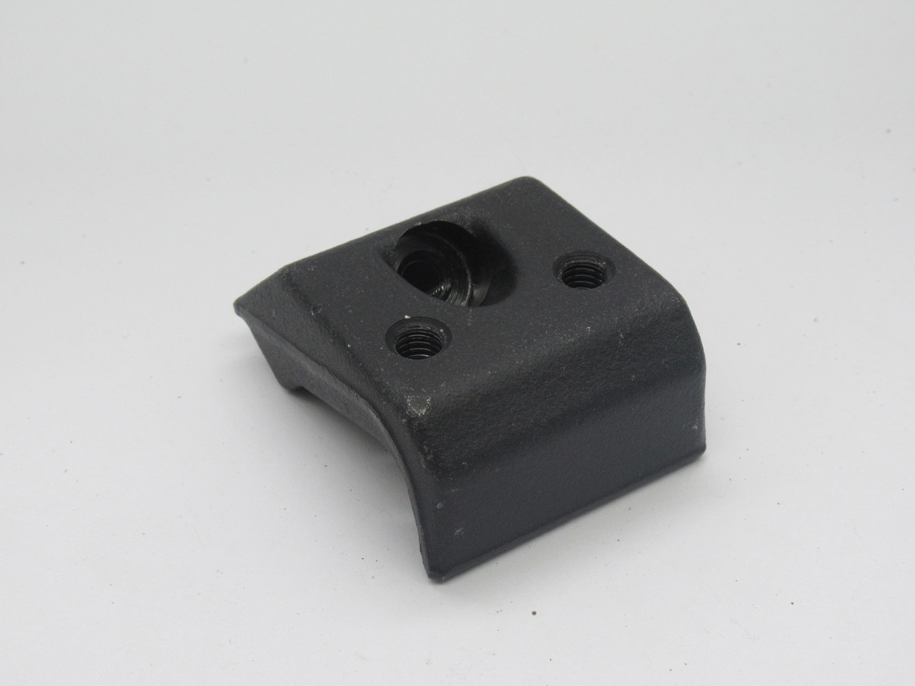 Linde L3943632201 Clamp w/ 1/4" Thread Holes For Forklift DIRTY BAG NWB