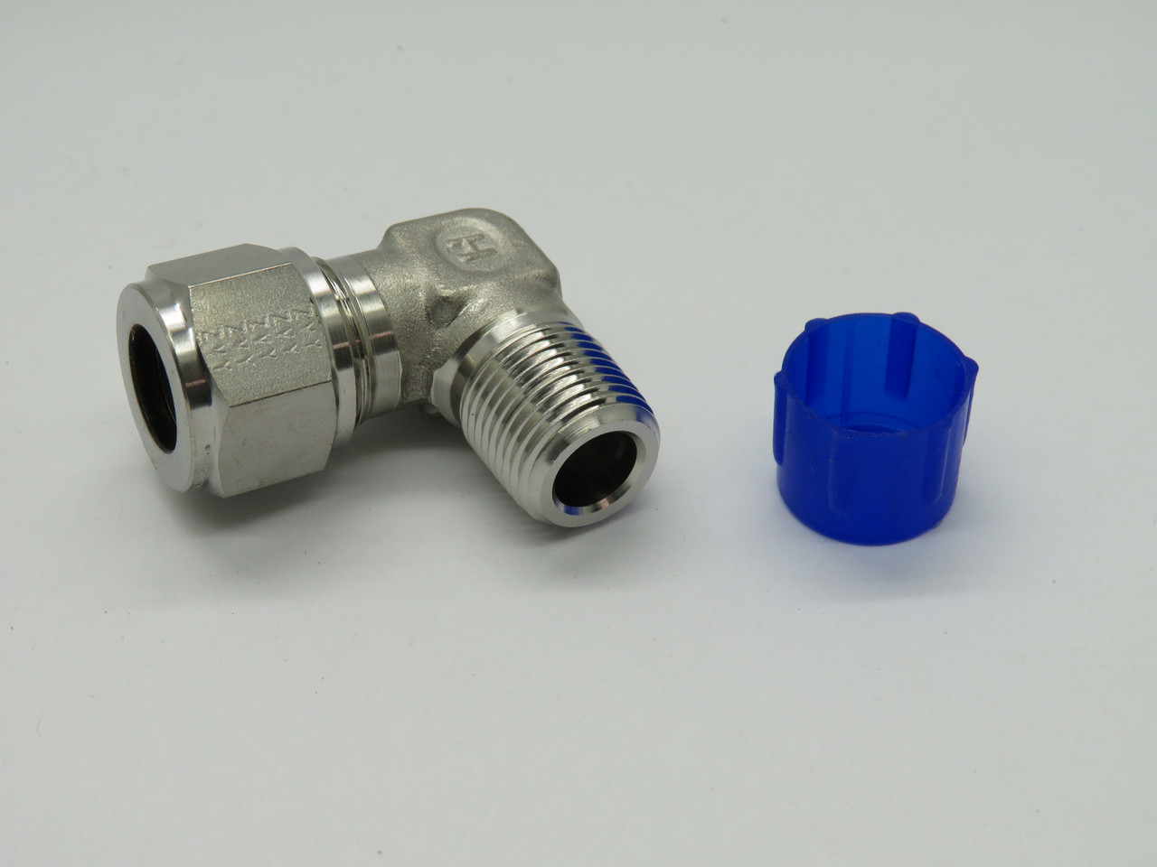 Hoke 8LM6316 Gyrolok Male Elbow 1/2" Tube OD 3/8" Pipe Thread LOT OF 10 NOP