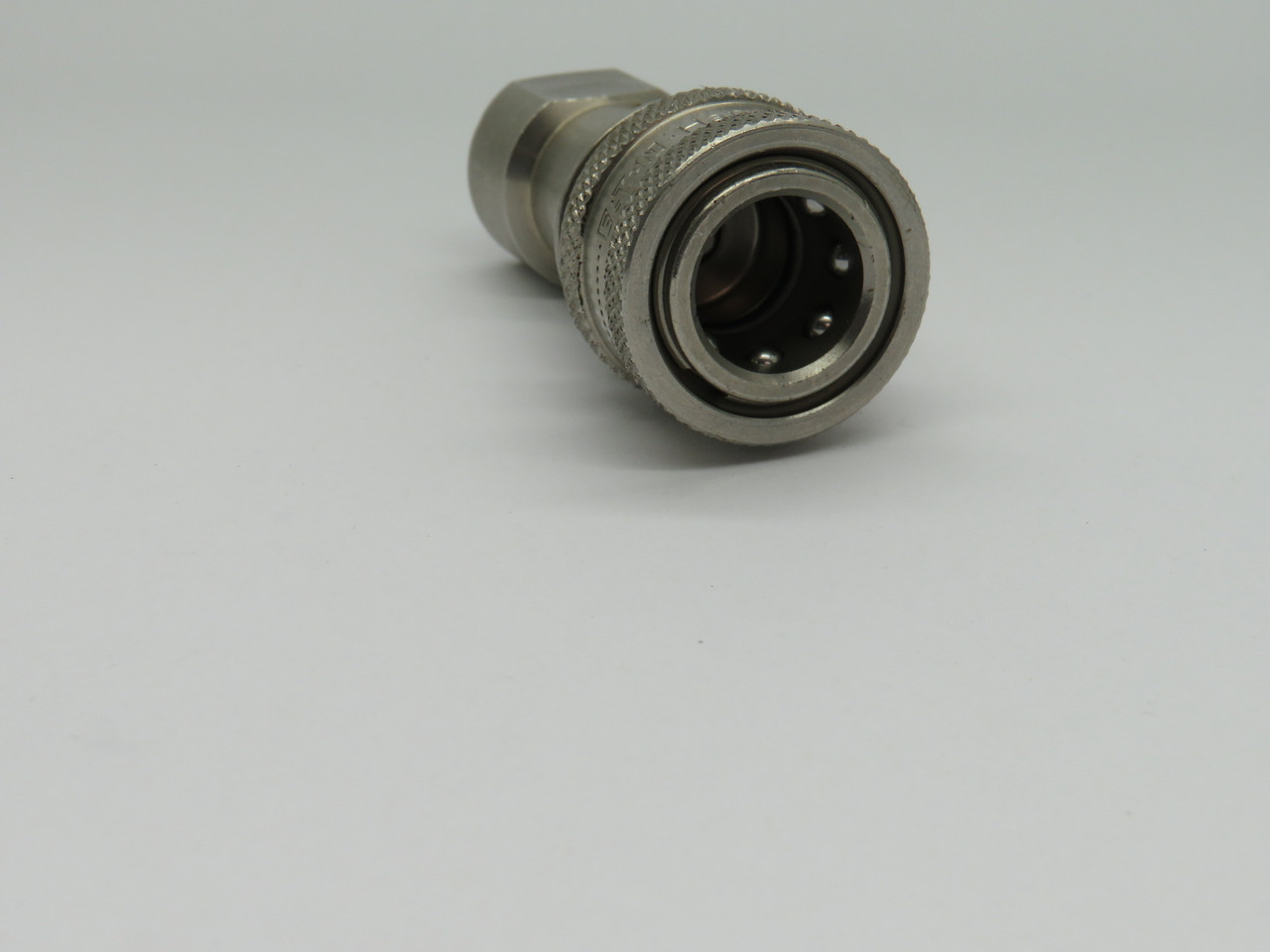 Eaton LL2-HK Stainless Steel Hydraulic Quick Connect Coupling 1/2" NPT NOP