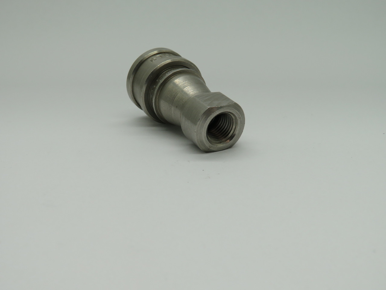 Tomco 3035-TH2-16-303 Stainless Steel Quick Disconnect 1/4" NPT Female NOP